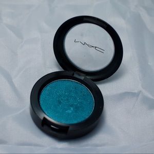 MAC limited edition metallic teal eyeshadow